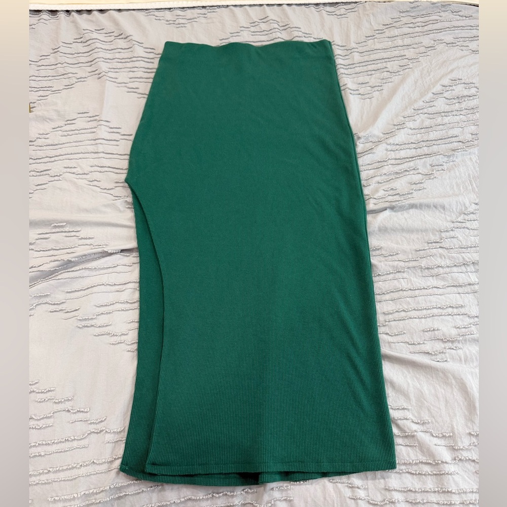 NWOT - CHASER Green Women's Pencil Skirt